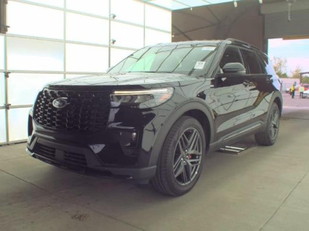 Used 2025 Ford Explorer ST-Line SUV