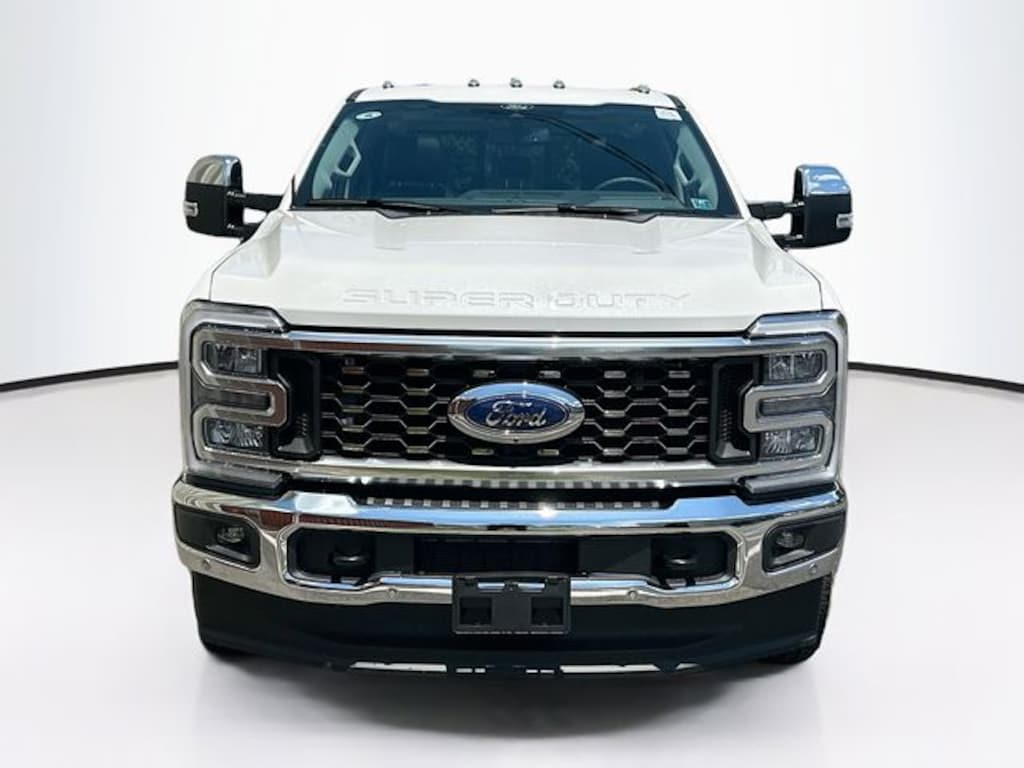 New 2026 Ford F-350 Lariat Truck Crew Cab