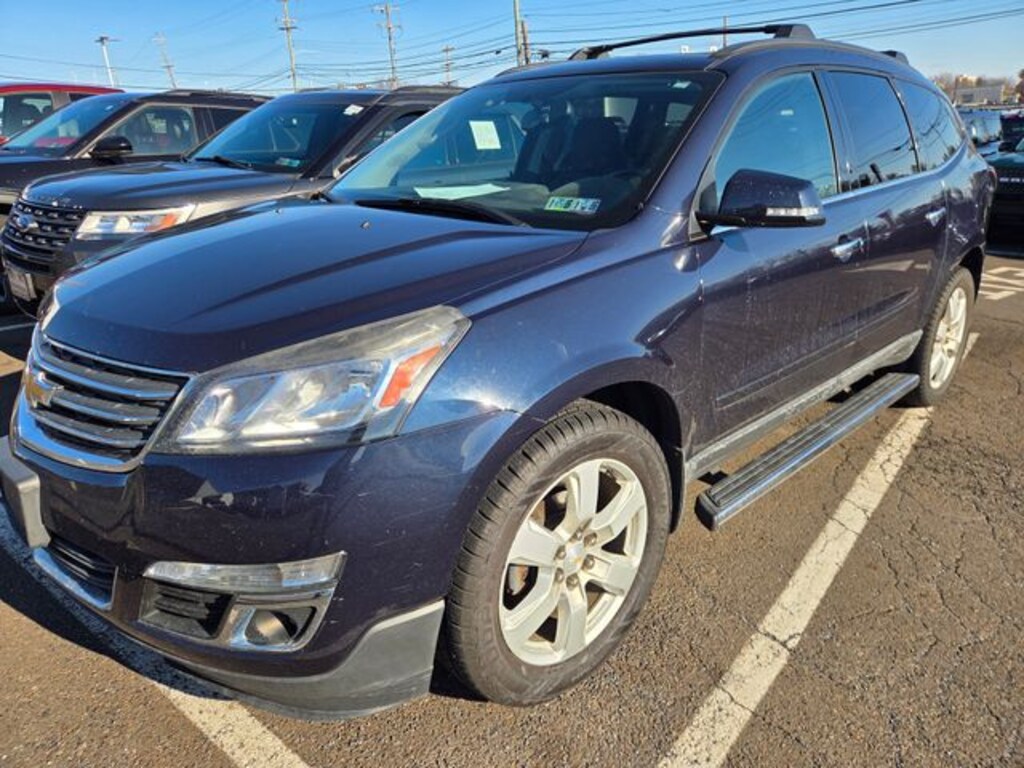 Used 2017 Chevrolet Traverse LT SUV