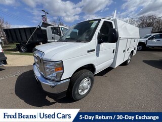 2025 Ford E-350 Cutaway Base Truck 4x2