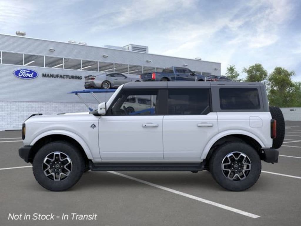 New 2025 Ford Bronco Outer Banks SUV
