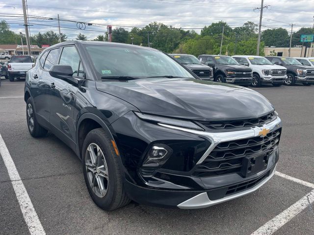 2025 Chevrolet Blazer 2.0T 2LT AWD's photo