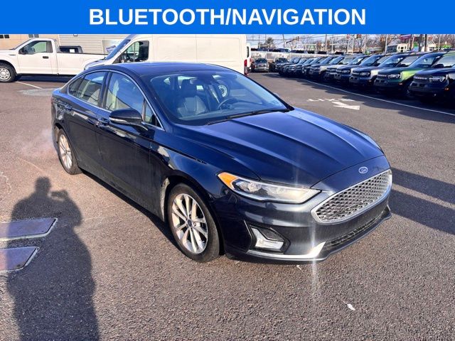 2020 Ford Fusion Energi Titanium's photo