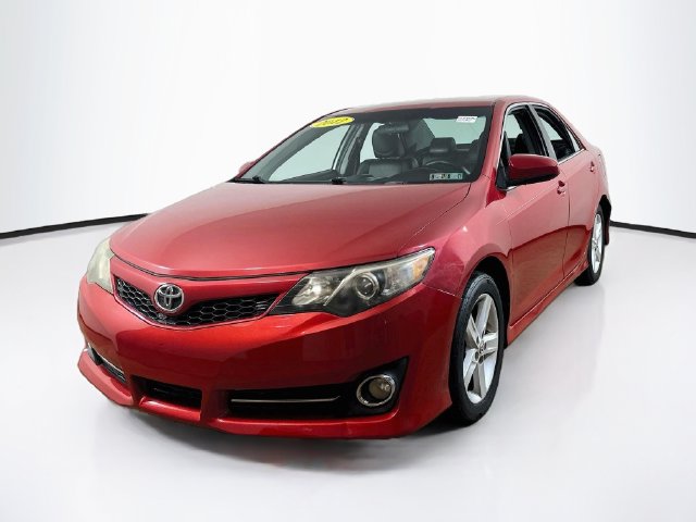 Used 2012 Toyota Camry SE Sedan