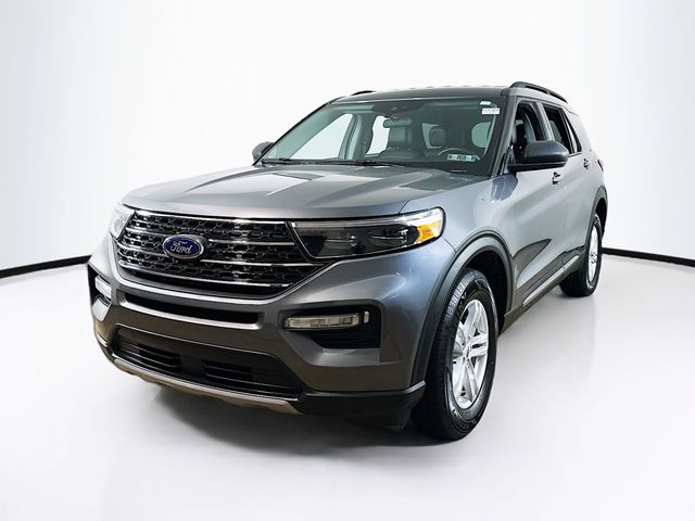 2023 Ford Explorer XLT photo 3