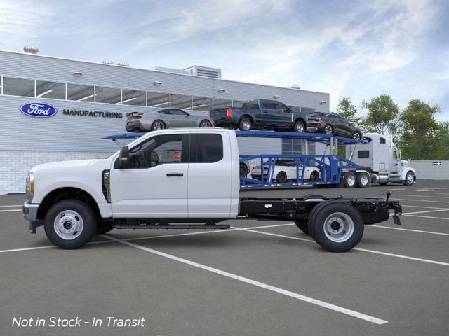 2026 Ford F-350 XL photo 2