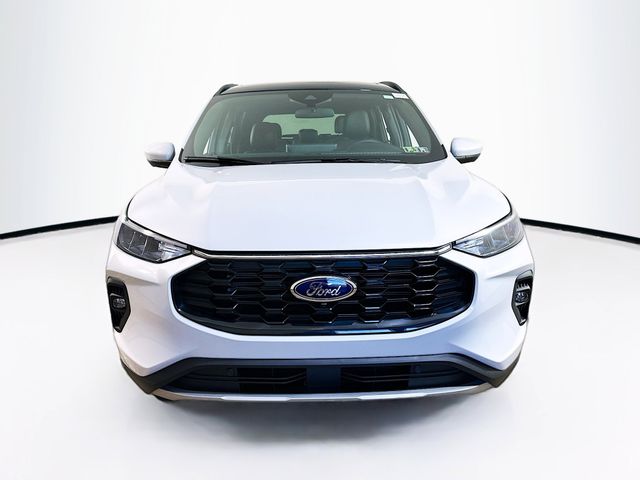 2025 Ford Escape ST-Line Select photo 2