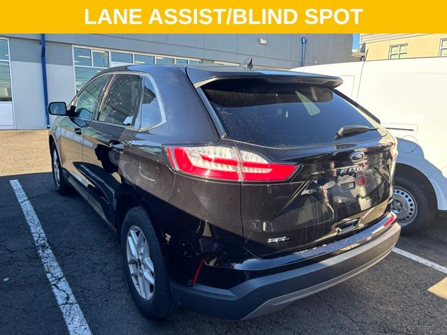 2023 Ford Edge SEL photo 3