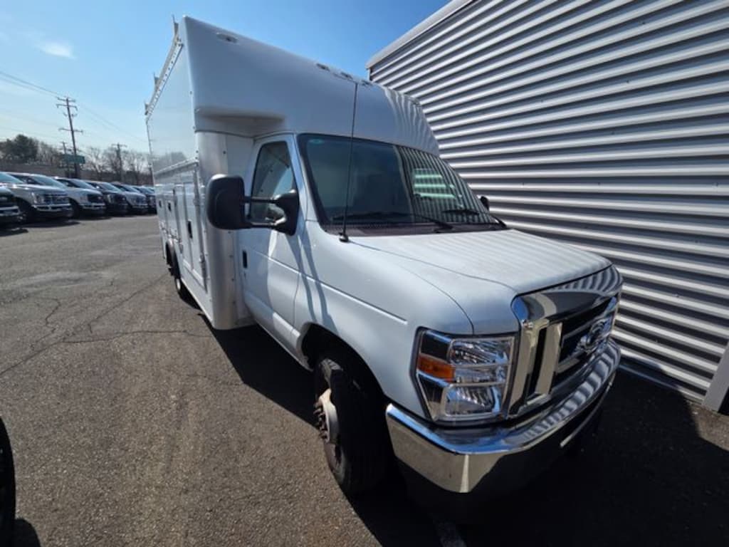 Used 2025 Ford E-350SD Truck