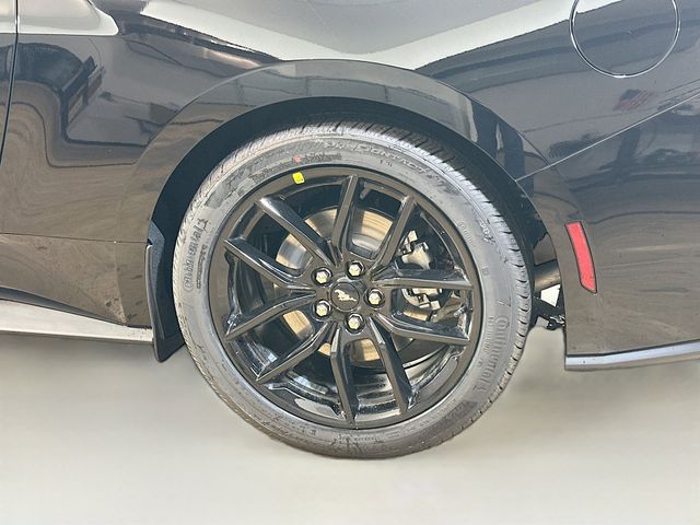 2026 Ford Mustang EcoBoost photo 4