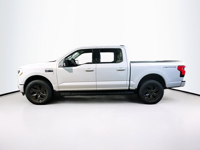 2025 Ford F-150 Lightning photo 3