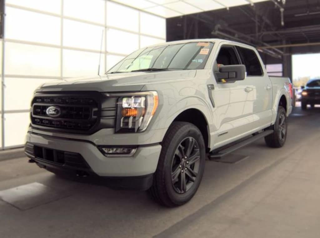 Used 2023 Ford F-150 XLT Truck SuperCrew Cab
