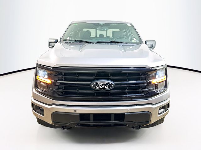 2025 Ford F-150 XLT photo 2