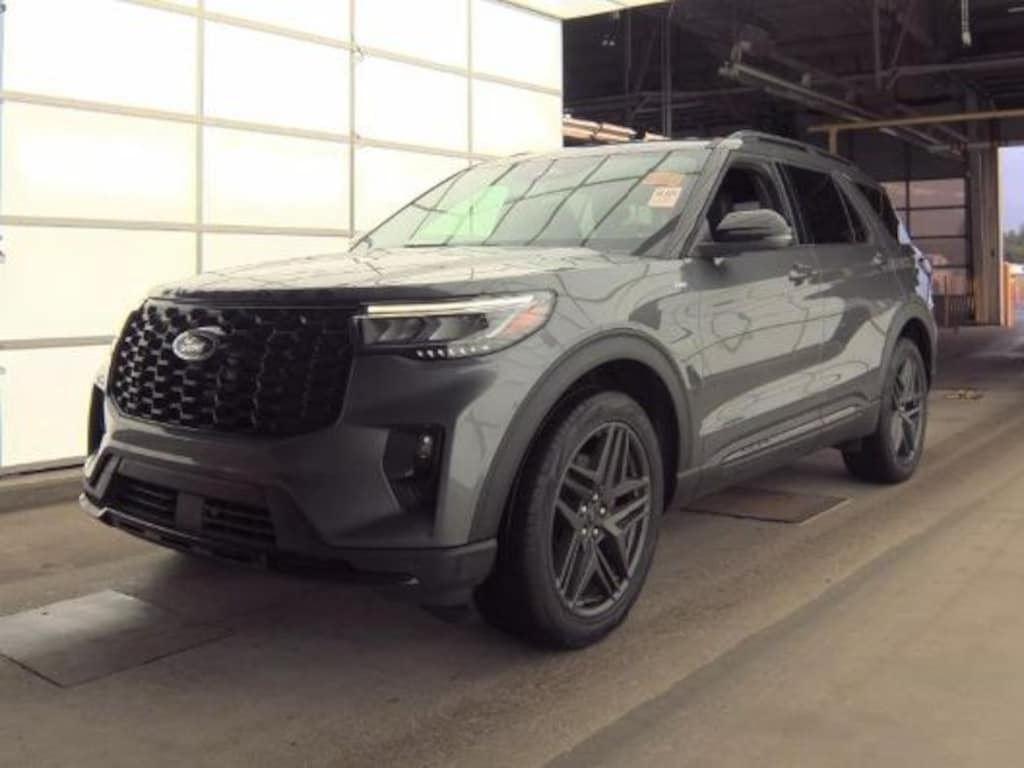 Used 2025 Ford Explorer ST-Line SUV