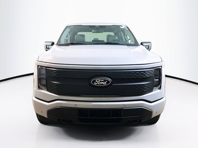 2025 Ford F-150 Lightning photo 2