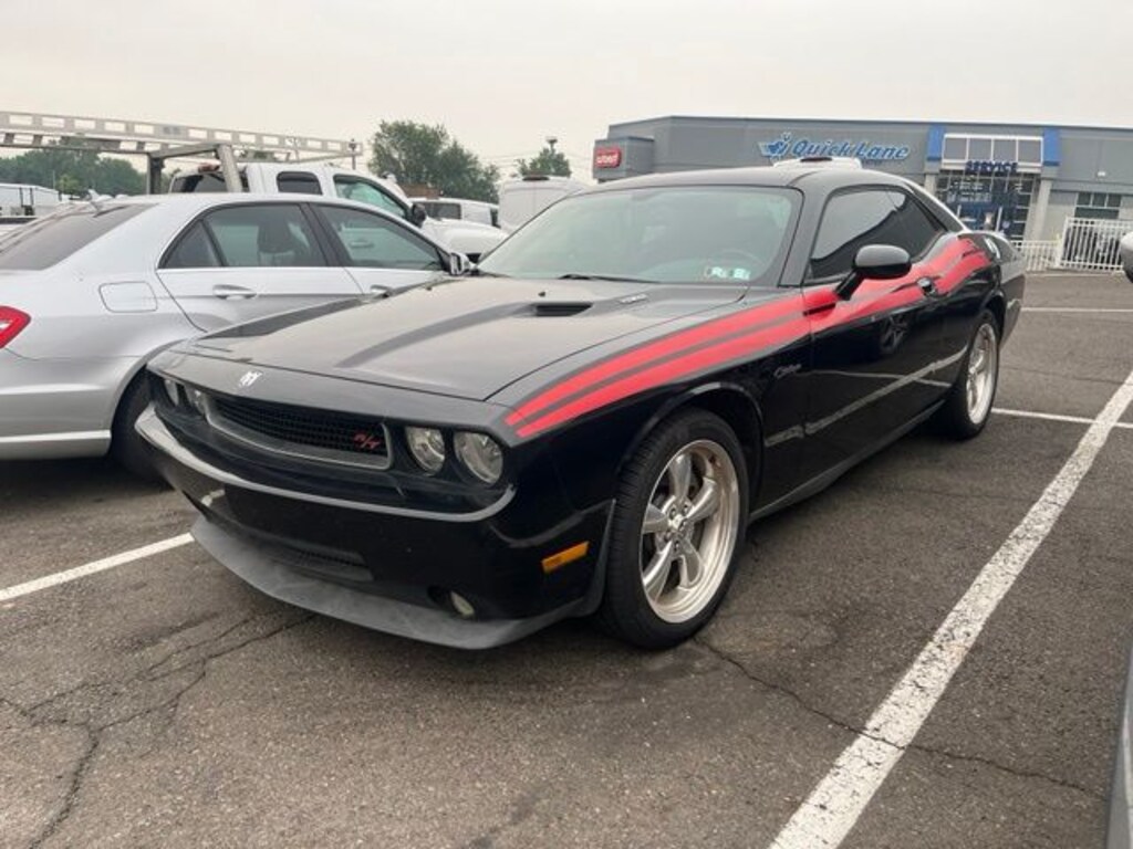 Used 2010 Dodge Challenger R/T Coupe
