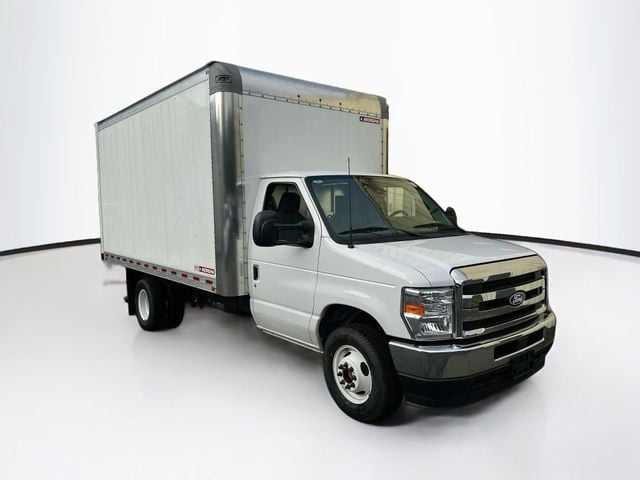 2027 Ford E-350 Cutaway Truck 