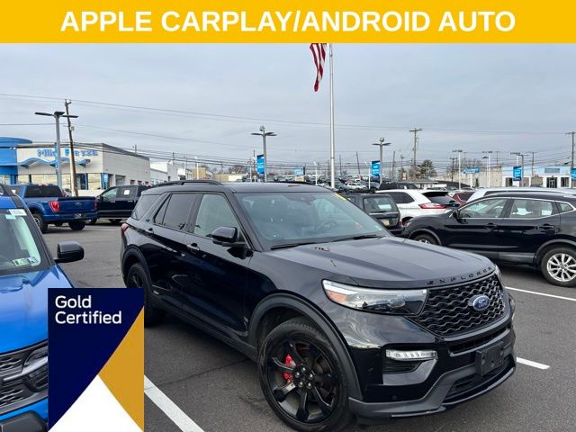 2022 Ford Explorer ST's photo