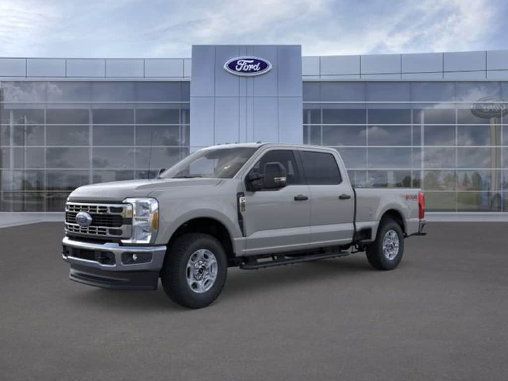 New 2026 Ford F-250 XLT Truck Crew Cab