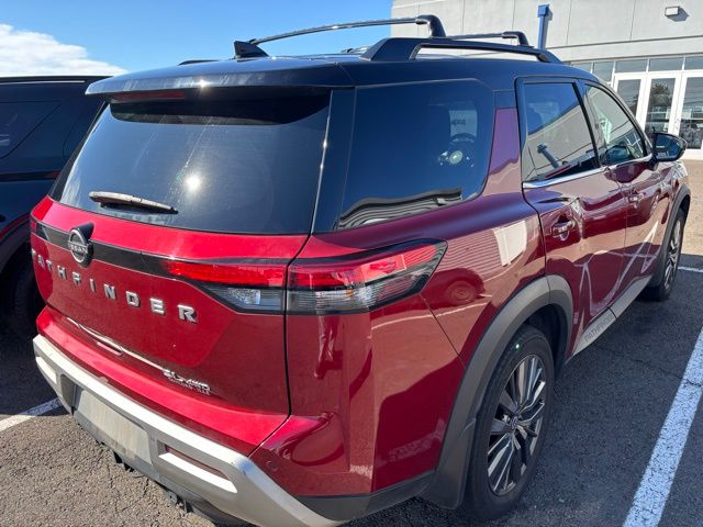 2022 Nissan Pathfinder SL photo 4