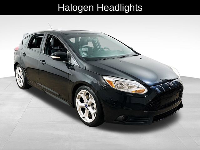 2013 Ford Focus 5 Door Hatch ST's photo
