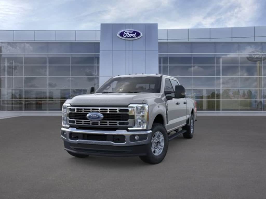 New 2026 Ford F-250 XLT Truck Crew Cab