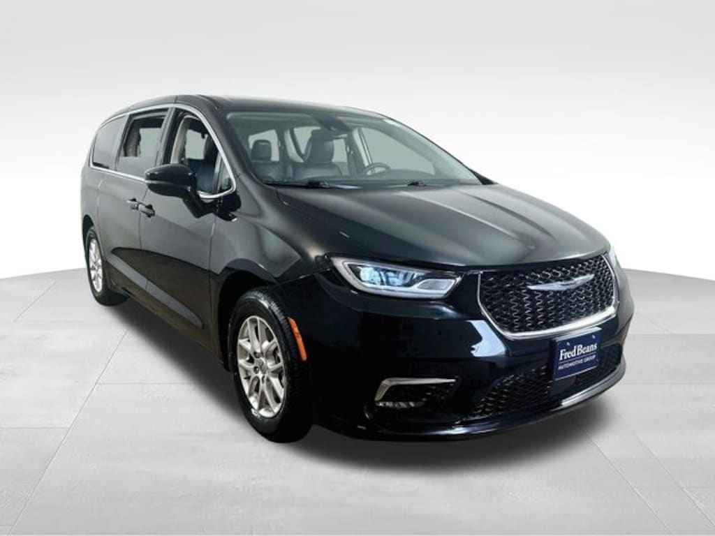 Certified 2024 Chrysler Pacifica Touring L Van Passenger Van