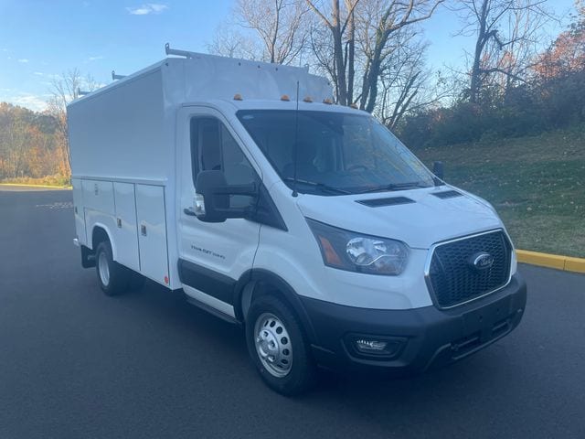 2025 Ford Transit Cutaway Base's photo
