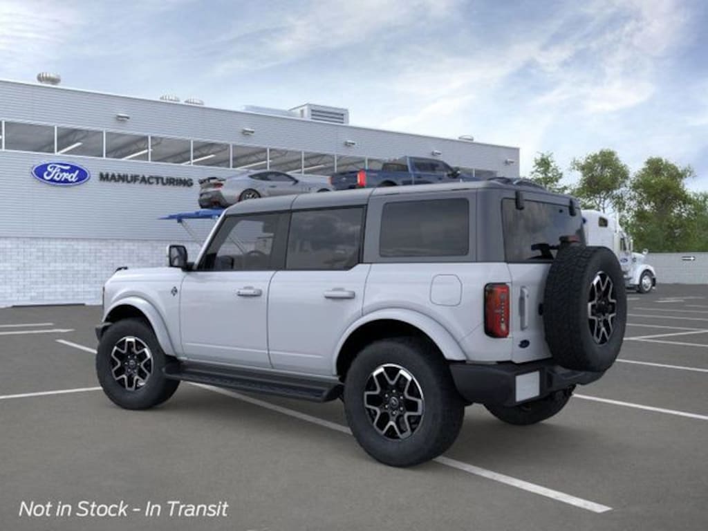 New 2025 Ford Bronco Outer Banks SUV