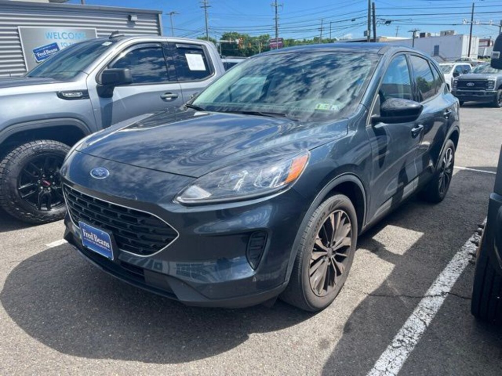 Used 2022 Ford Escape SE SUV
