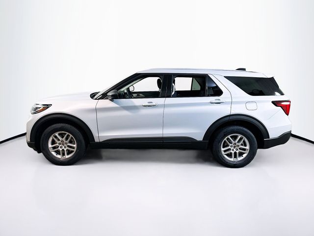 2026 Ford Explorer photo 2