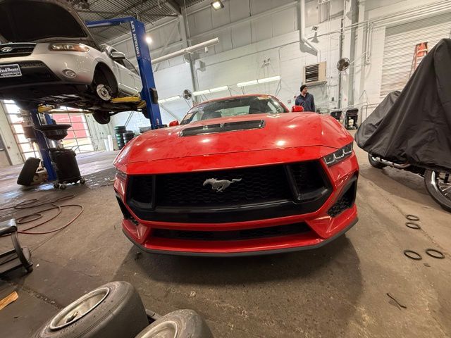 2024 Ford Mustang GT Premium photo 4