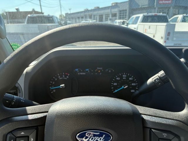 2026 Ford E-Series Cutaway Base - Photo 15