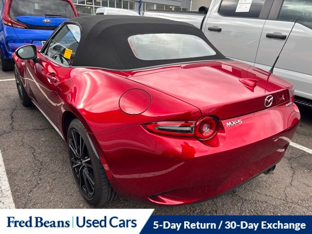 2025 Mazda MX-5 Miata Miata Grand Touring photo 3