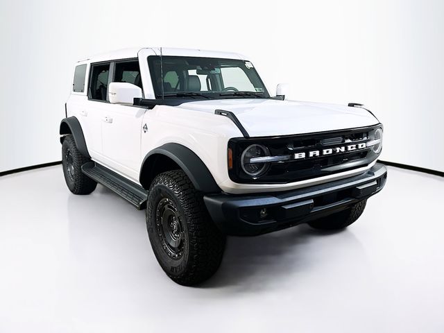 2025 Ford Bronco 4-Door Outer Banks's photo
