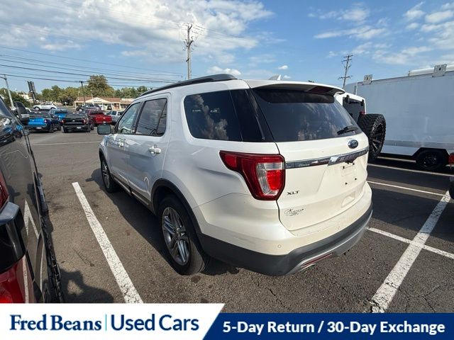 2017 Ford Explorer XLT photo 2