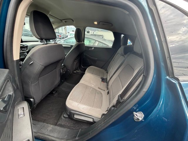 2020 Ford Escape SE photo 4