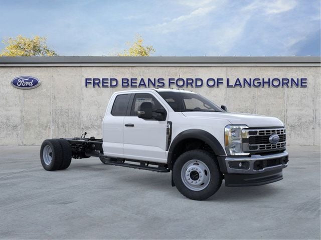 2025 Ford F-450 Chassis Truck Super Cab 