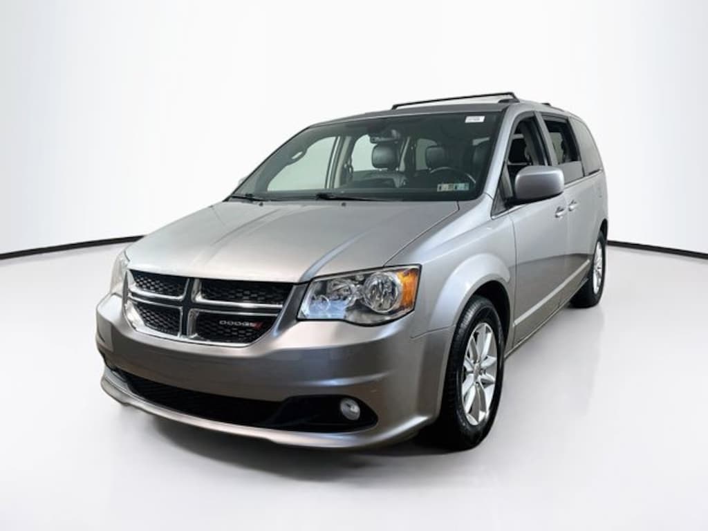Used 2019 Dodge Grand Caravan SXT Van Passenger Van