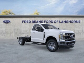 2025 Ford F-350 Chassis XL Truck Regular Cab 4x4