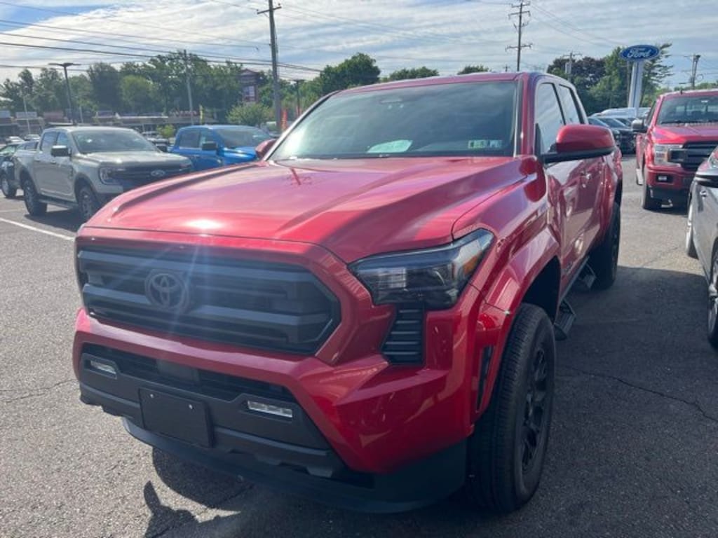 Used 2025 Toyota Tacoma SR5 Truck Double Cab