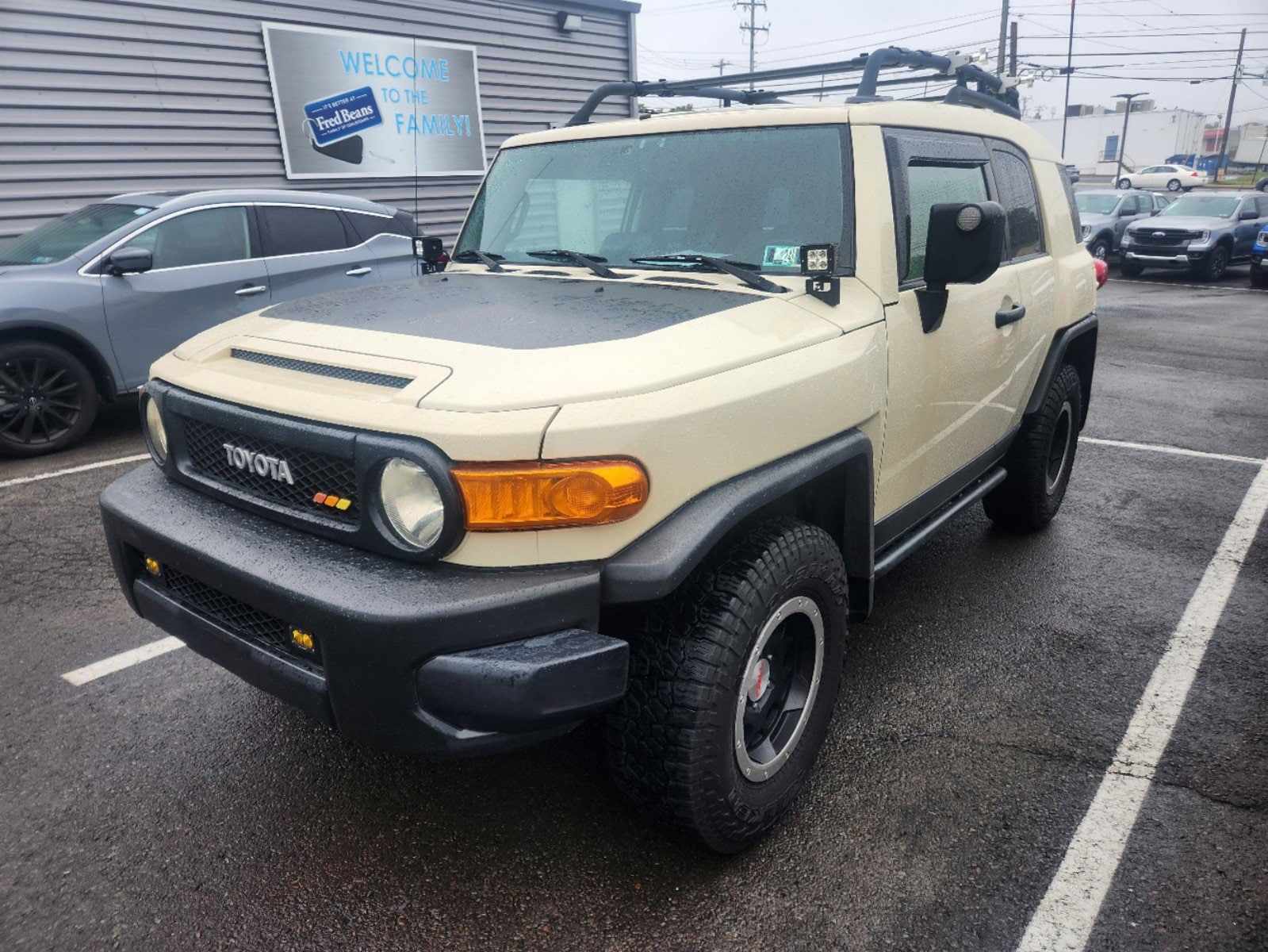 Used 2010 Toyota FJ Cruiser Base with VIN JTEBU4BFXAK076266 for sale in Langhorne, PA