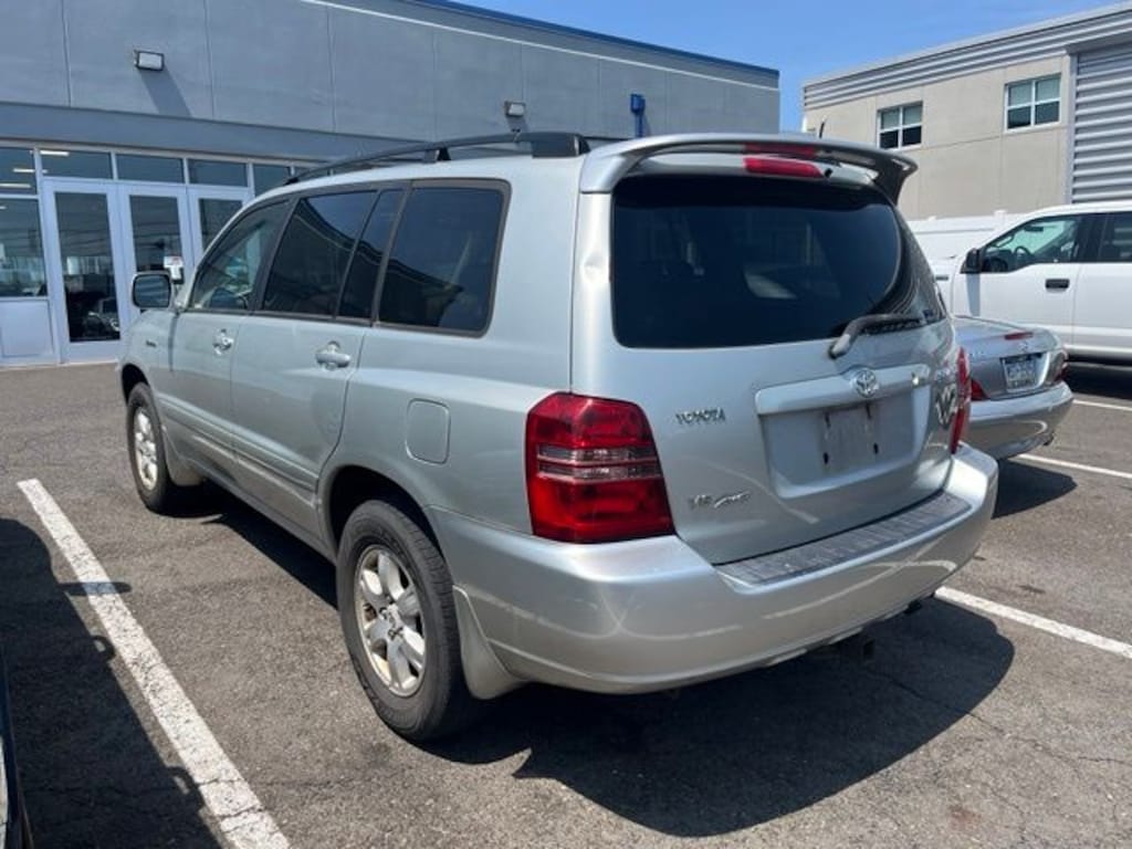 Used 2003 Toyota Highlander V6 SUV