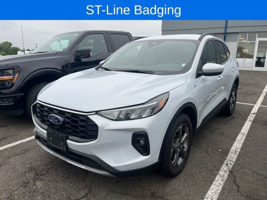 Certified 2025 Ford Escape ST-Line Select SUV