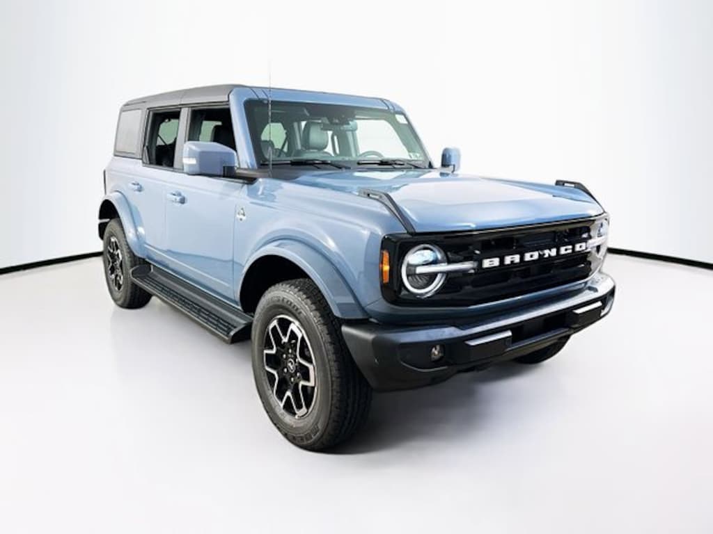 New 2025 Ford Bronco Outer Banks SUV