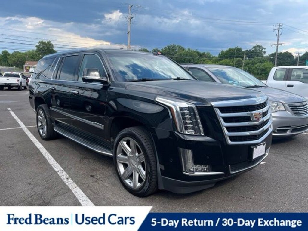 Used 2017 Cadillac Escalade ESV Luxury SUV