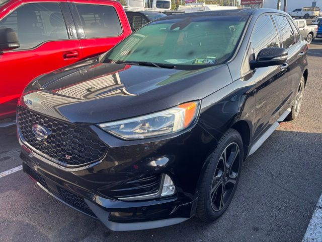 2019 Ford Edge ST photo 2