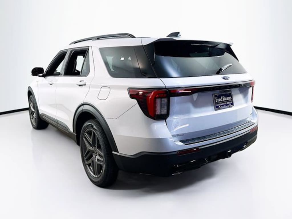 New 2026 Ford Explorer ST-Line SUV