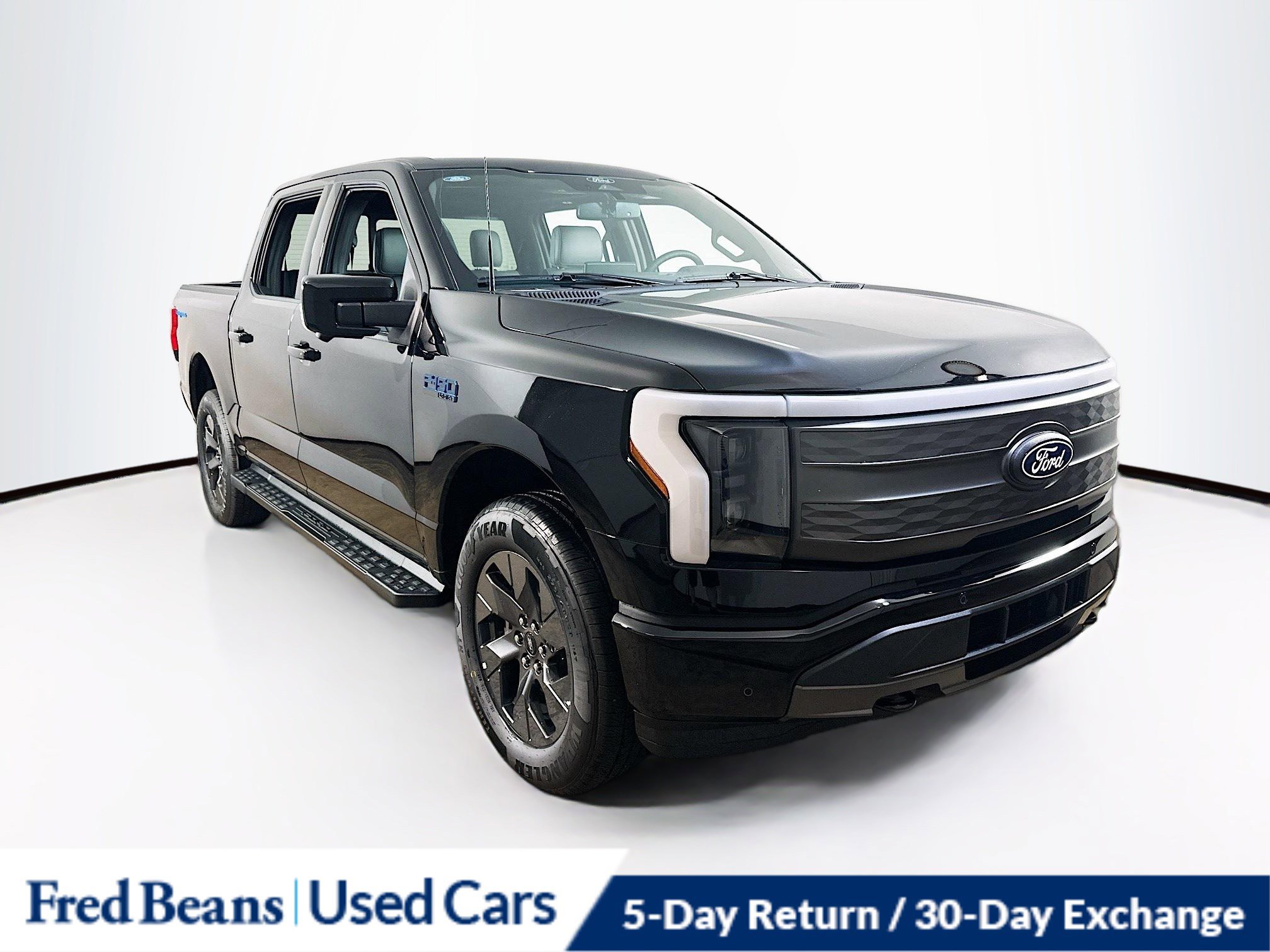 2025 Ford F-150 Lightning Lariat's photo
