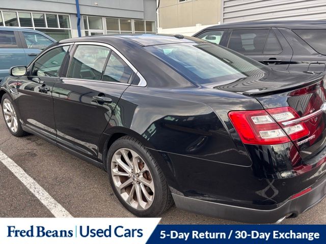 2016 Ford Taurus Limited photo 2